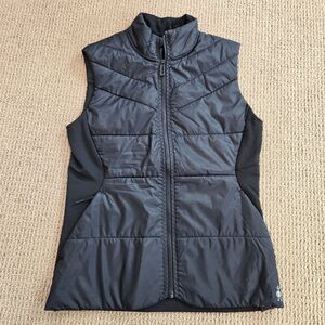Smartwool Womens Size M Smartloft Vest Black Quilted Wool Wind Back Stretch EUC